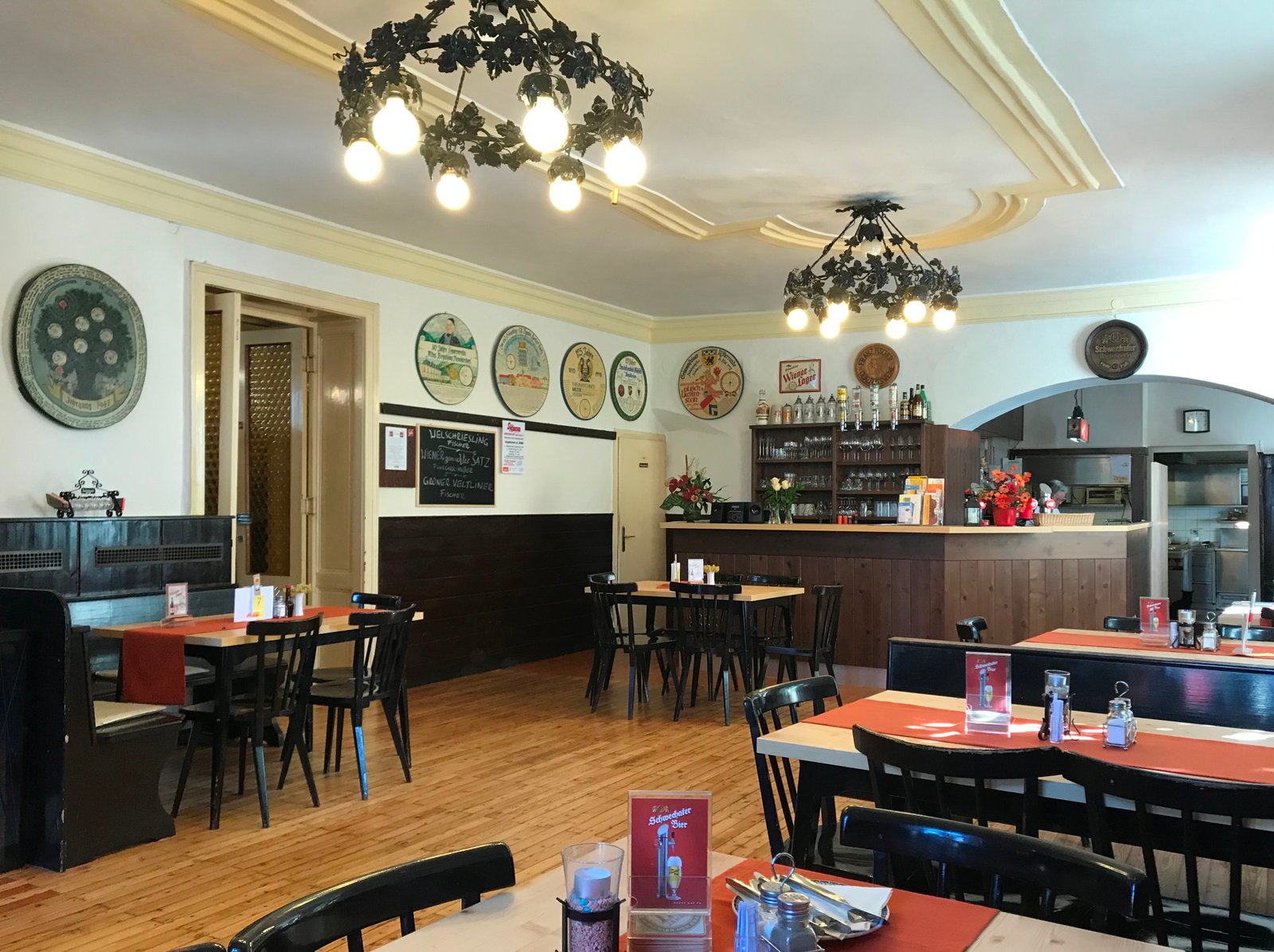 Gaststube im historischen Alten Bräuhaus